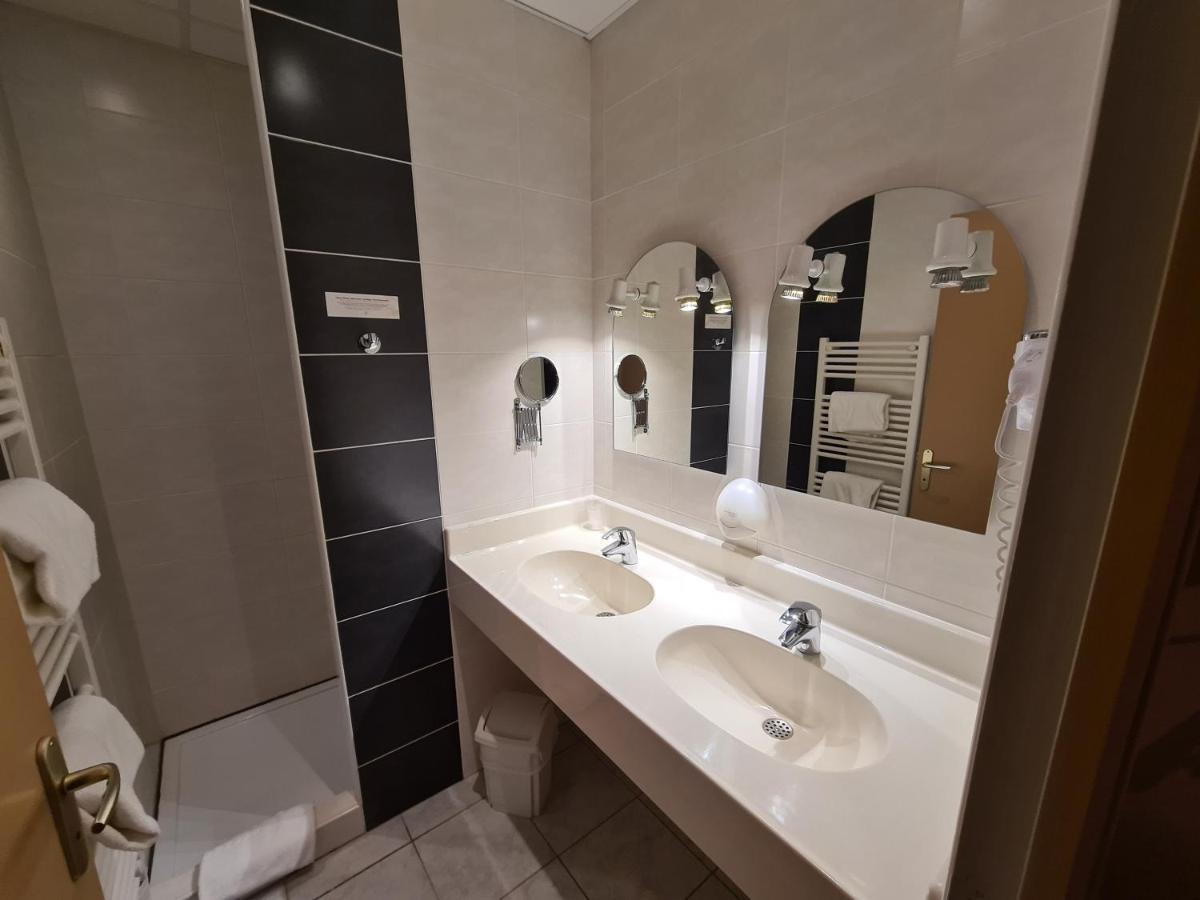 מורה Hostellerie Du Cantal מראה חיצוני תמונה