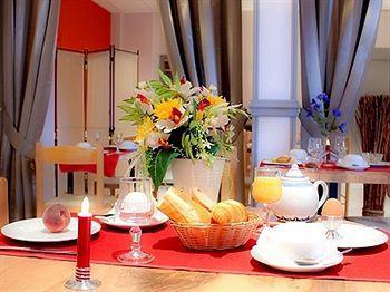 מורה Hostellerie Du Cantal מראה חיצוני תמונה